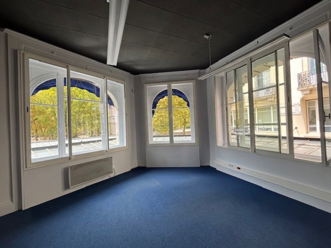Location Immobilier Professionnel Bureaux Vichy (03200)